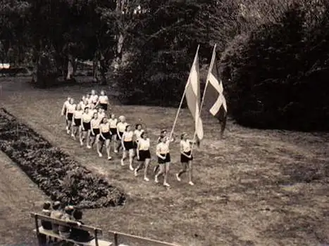 Gymnastikopvisning p&aring; Alta Mira 1947