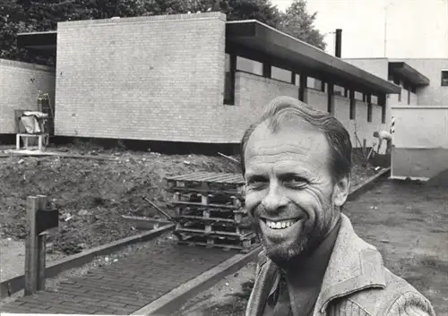 Forstander Erik Stubtoft ved indvielsen i 1978